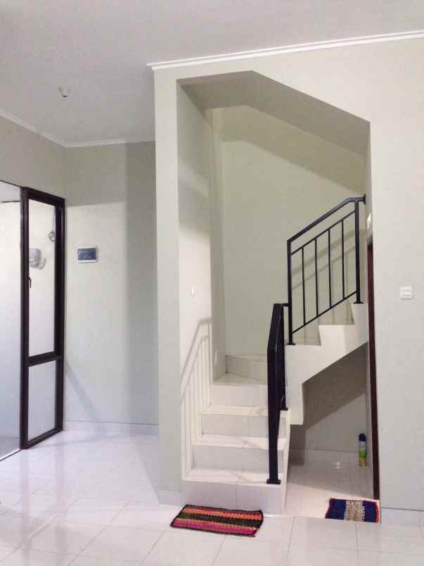 dijual rumah bintaro
