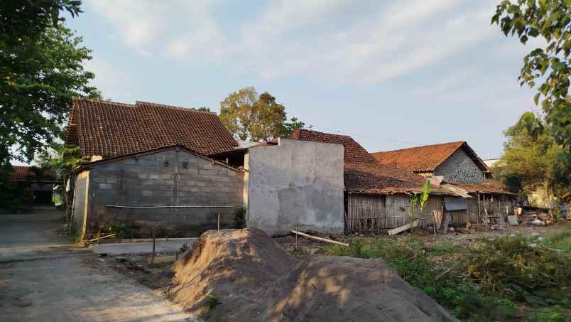 dijual rumah bromonilan purwomartani