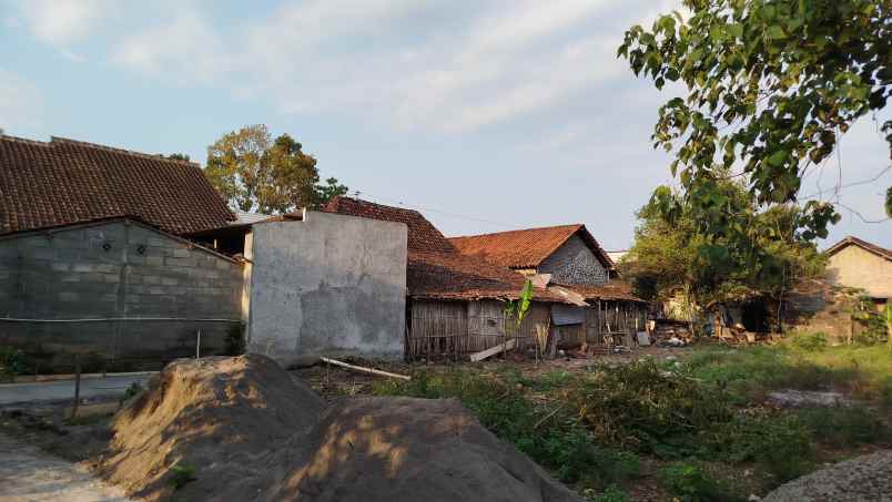 dijual rumah bromonilan purwomartani