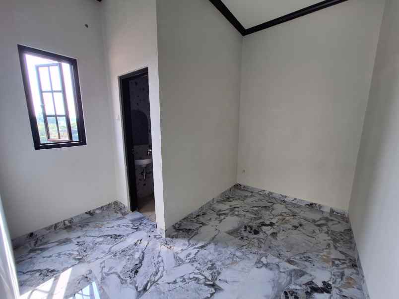 dijual rumah bukit cinere raya gandul