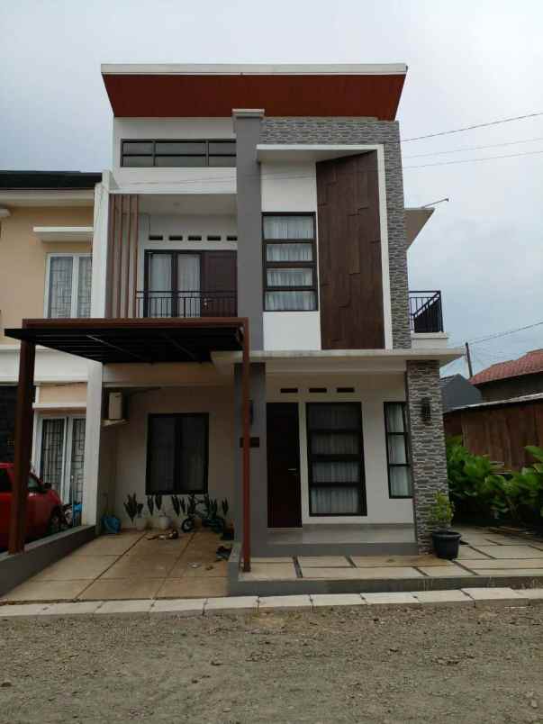 dijual rumah bumi serpong damai