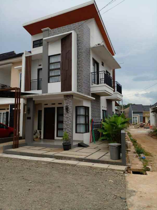 dijual rumah bumi serpong damai