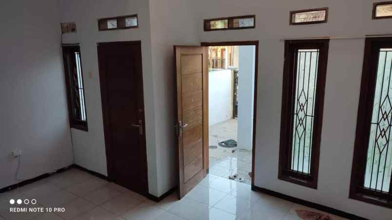 dijual rumah bumiayu