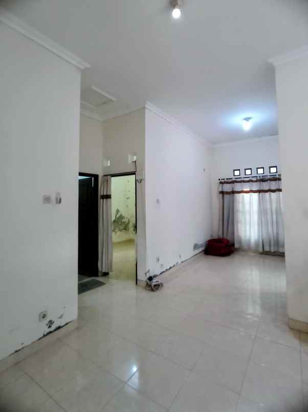 dijual rumah candi gebang