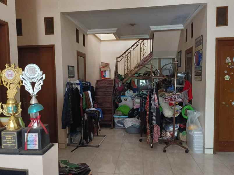dijual rumah cantik di cipinang