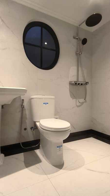 dijual rumah cempaka putih