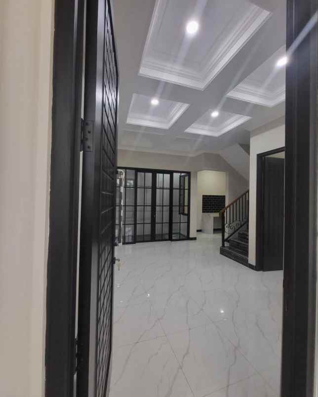 dijual rumah cibubur