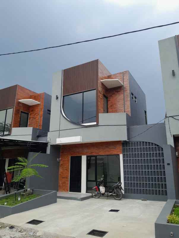 dijual rumah ciganitri