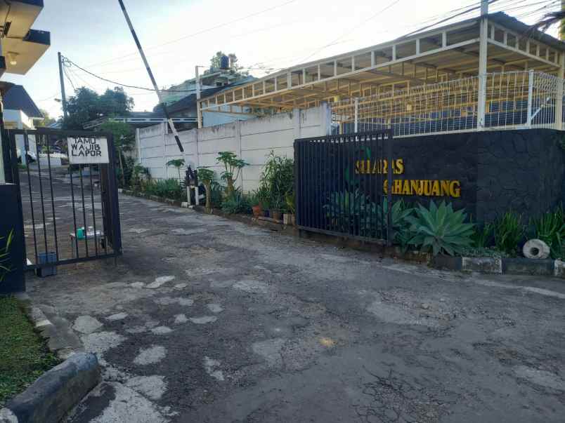 dijual rumah cihanjuang