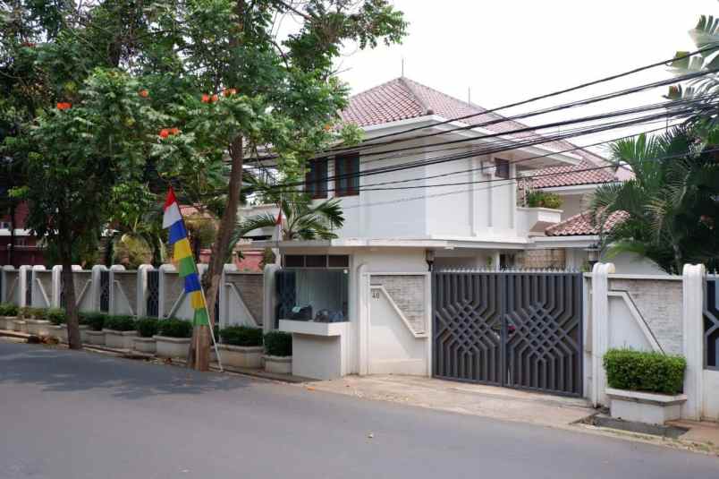 dijual rumah ciipete