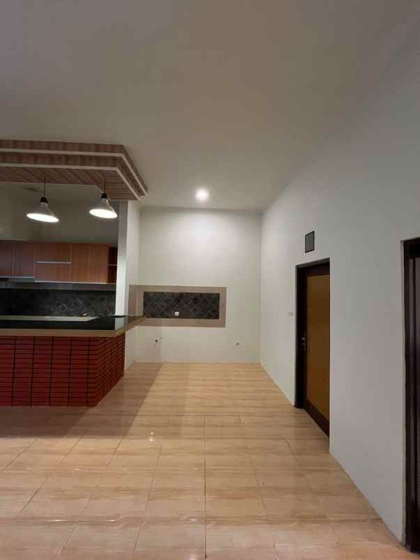 dijual rumah cijagra situsari situ