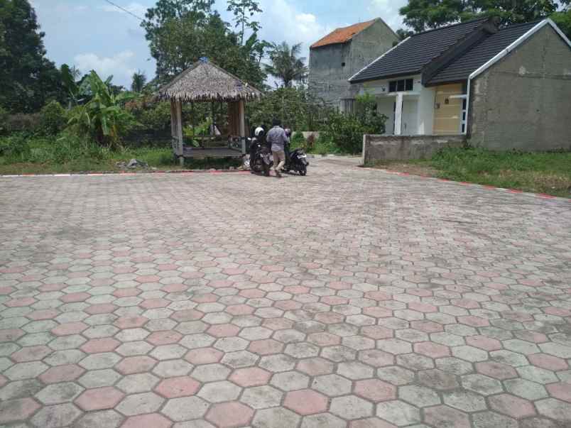 dijual rumah cikaret