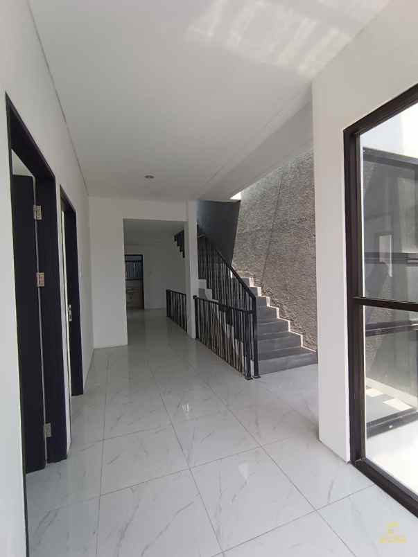 dijual rumah cipadu larangan kota tangerang