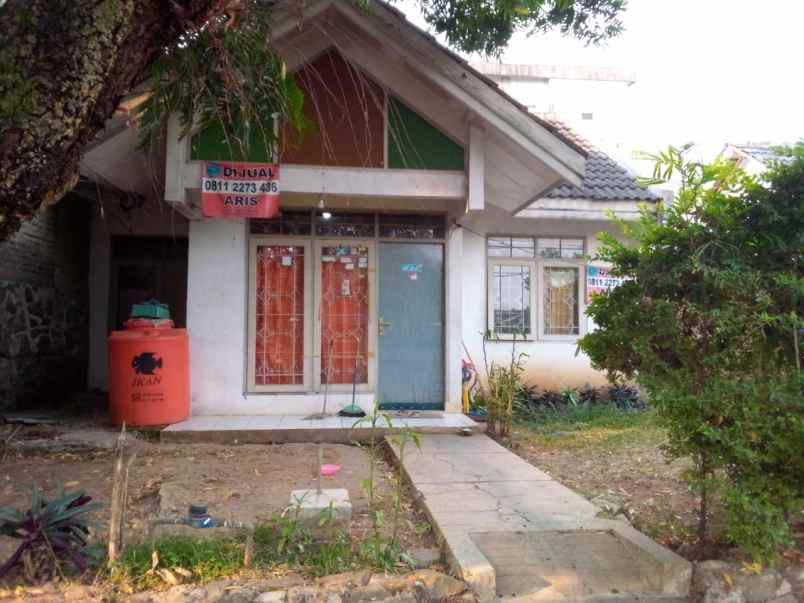 dijual rumah cipageran asri