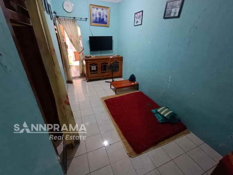 dijual rumah cipayung depok