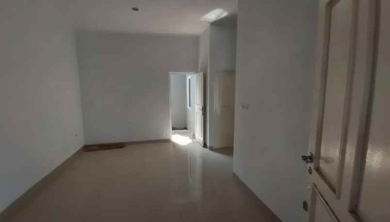 dijual rumah cipayung depok
