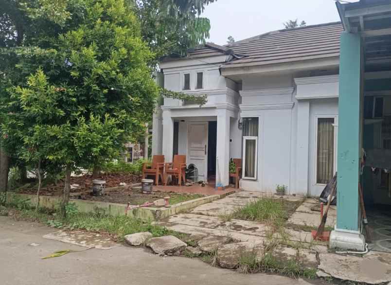 dijual rumah cipayung depok