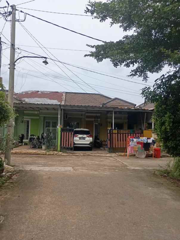 dijual rumah cipayung depok