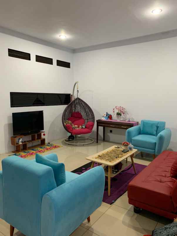 dijual rumah cipinang elok