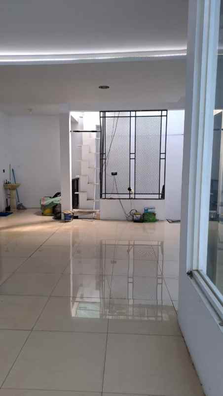 dijual rumah cipinang elok