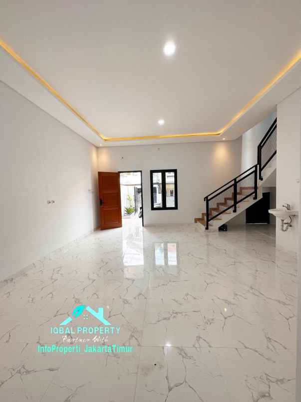 dijual rumah cipinang jaya