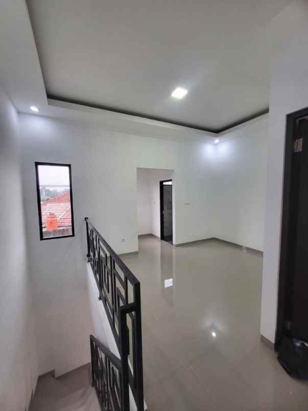 dijual rumah ciracas jakarta timur