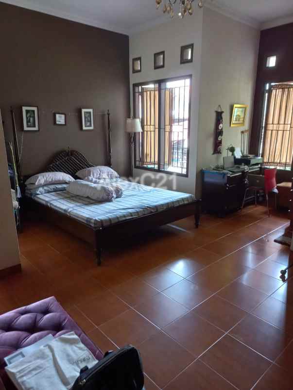 dijual rumah cireundeu ciputat timur