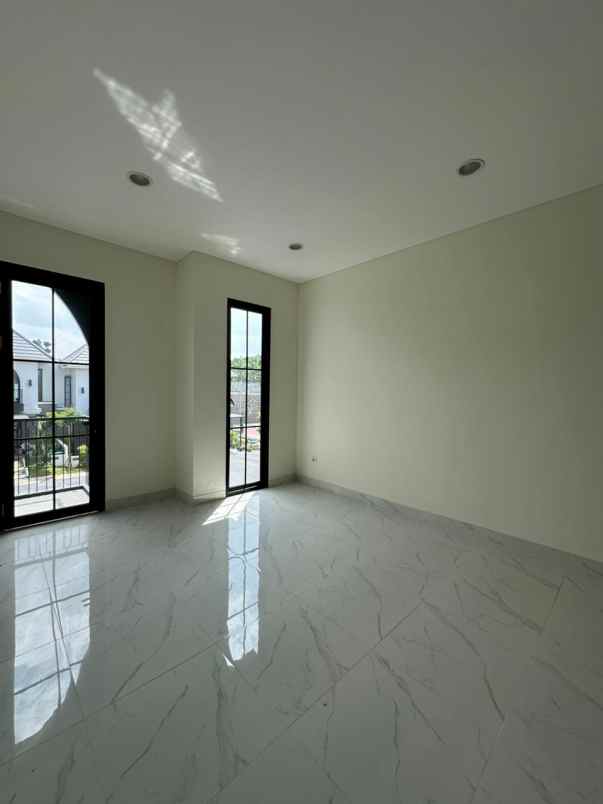 dijual rumah citragran cbd cibubur