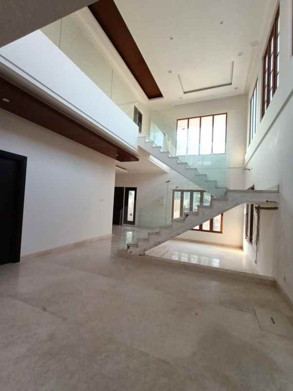 dijual rumah citraland waterfront