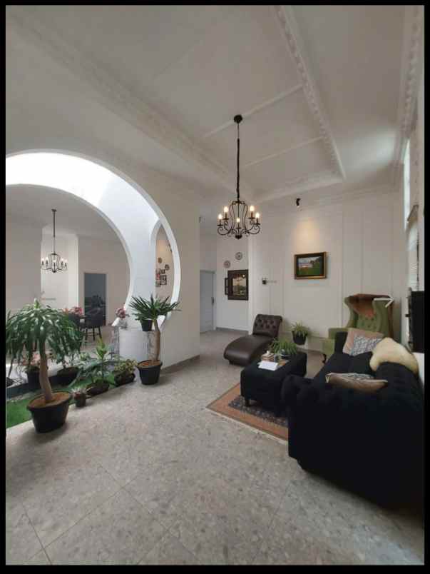 dijual rumah ciwaruga