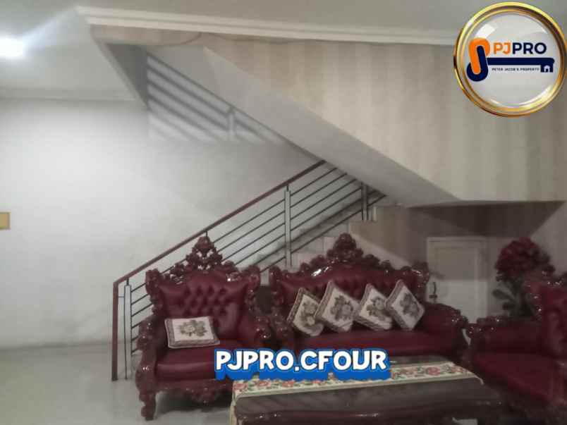 dijual rumah cluster alamanda harapan indah