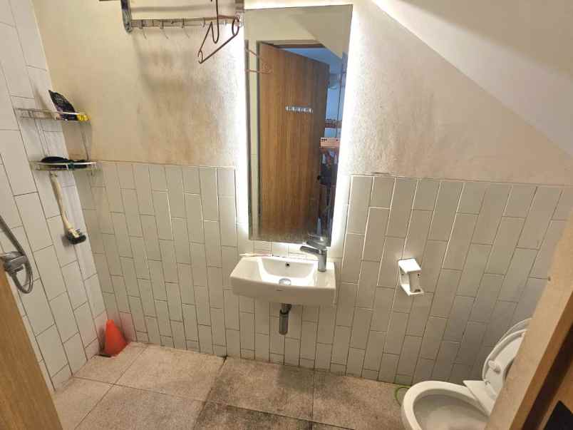 dijual rumah cluster asera nishi