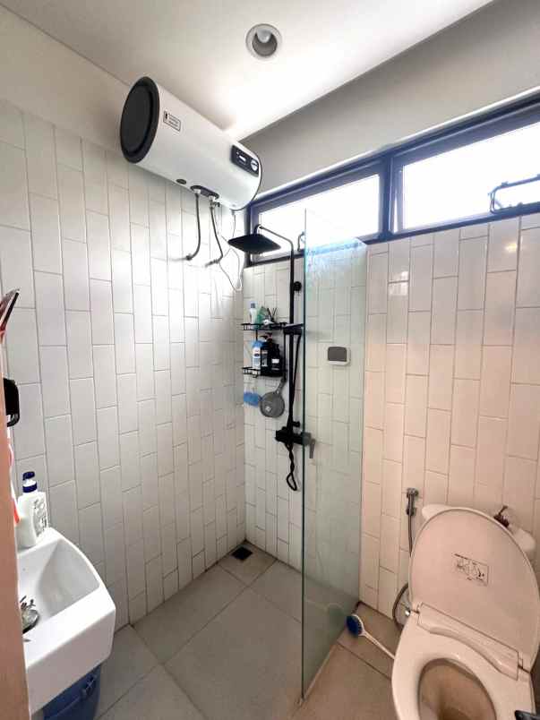 dijual rumah cluster asera nishi