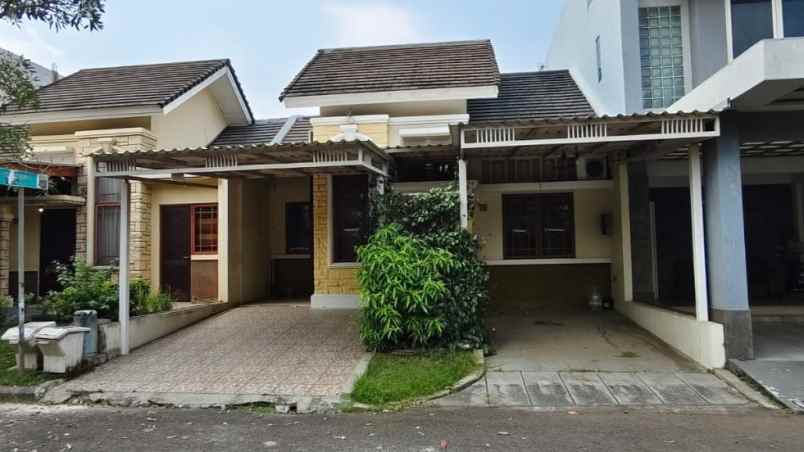 dijual rumah cluster garden terrace