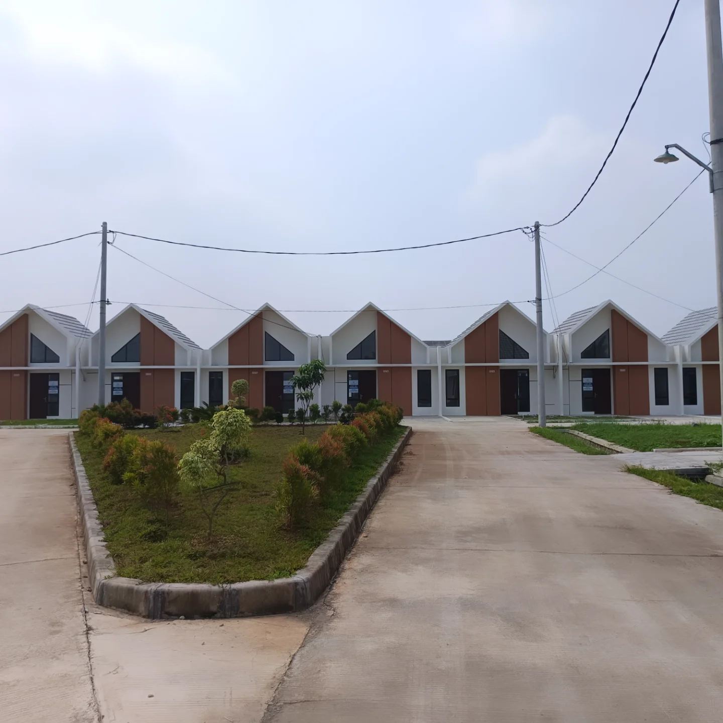 dijual rumah cluster golden cibitung jl