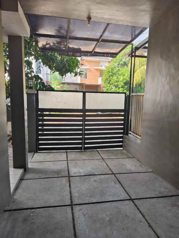 dijual rumah cluster layar permai pik