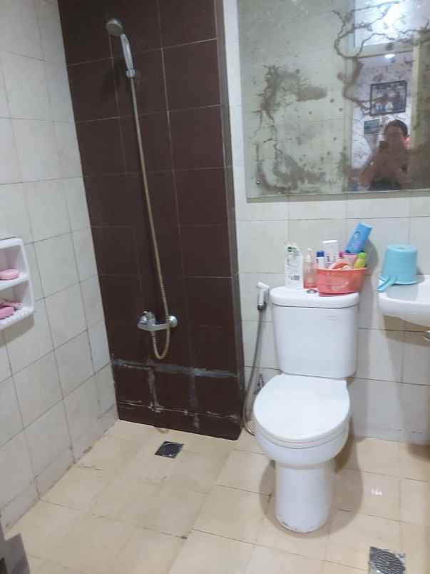 dijual rumah cluster maple residence