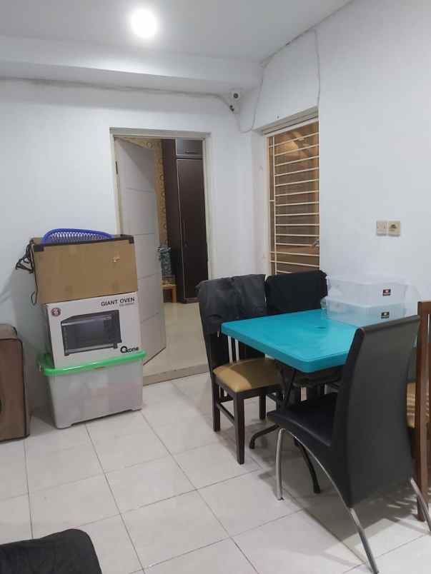 dijual rumah cluster maple residence