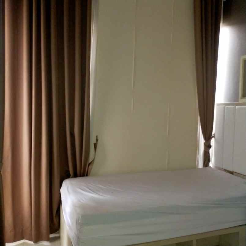 dijual rumah cluster monte farella