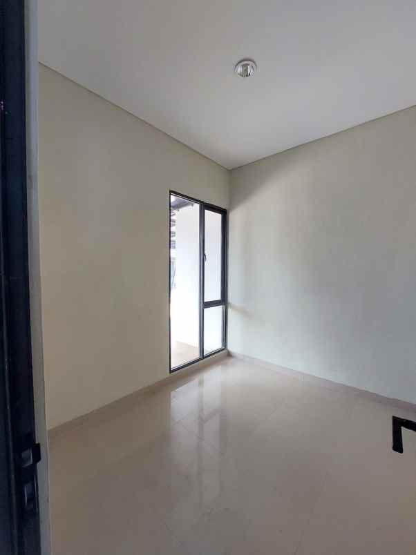 dijual rumah cluster munchen perumahan