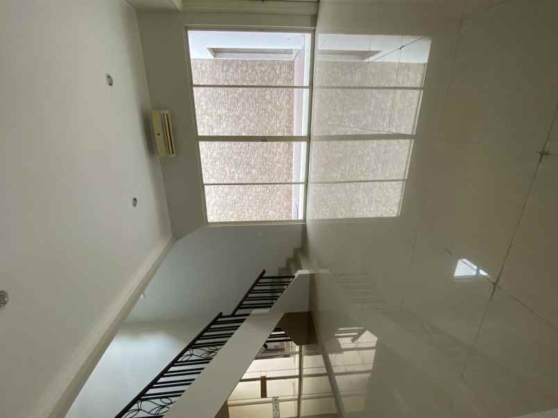 dijual rumah cluster pascal scientia