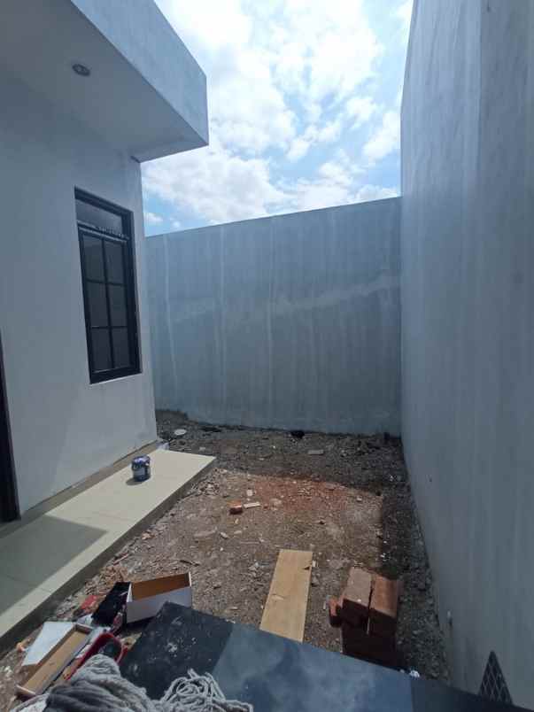 dijual rumah cluster villa cemara asri