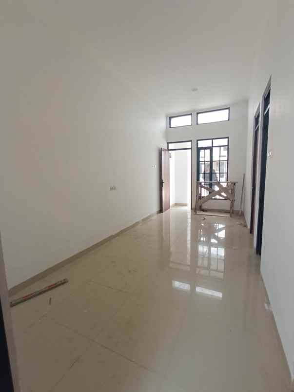 dijual rumah cluster villa cemara asri