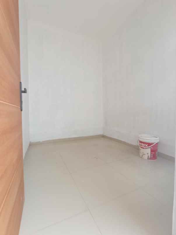 dijual rumah cluster villa cemara asri