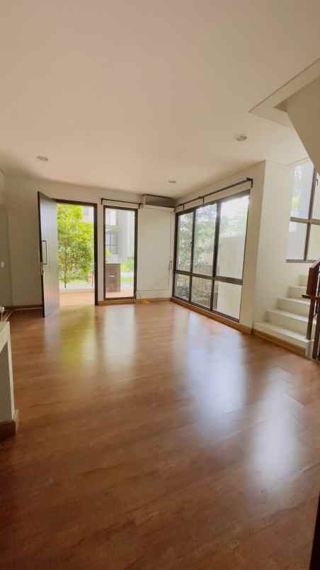 dijual rumah cluster whelford greenwich