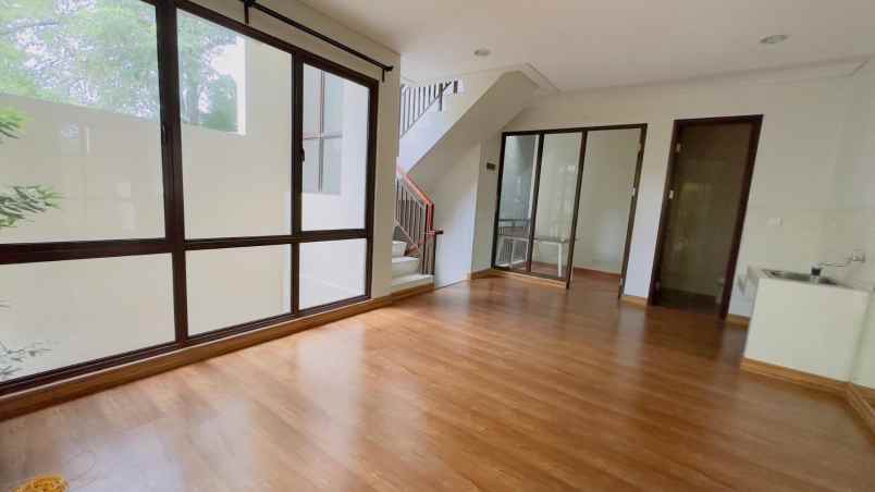 dijual rumah cluster whelford greenwich