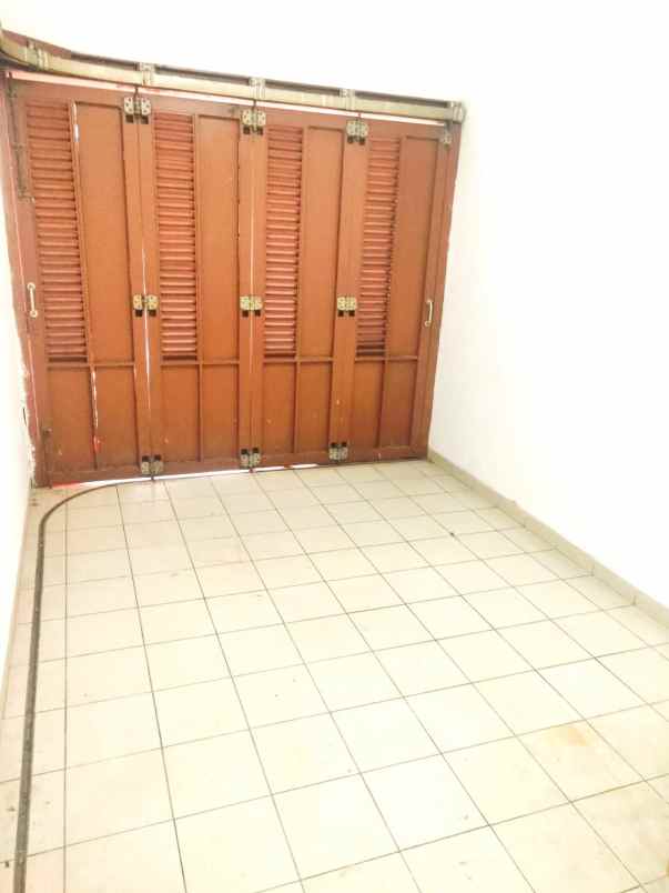 dijual rumah cluster zebrina jgc