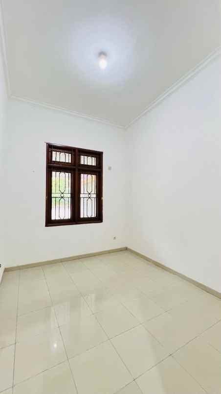 dijual rumah condet jakarta timur