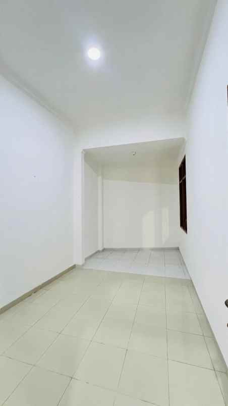 dijual rumah condet jakarta timur