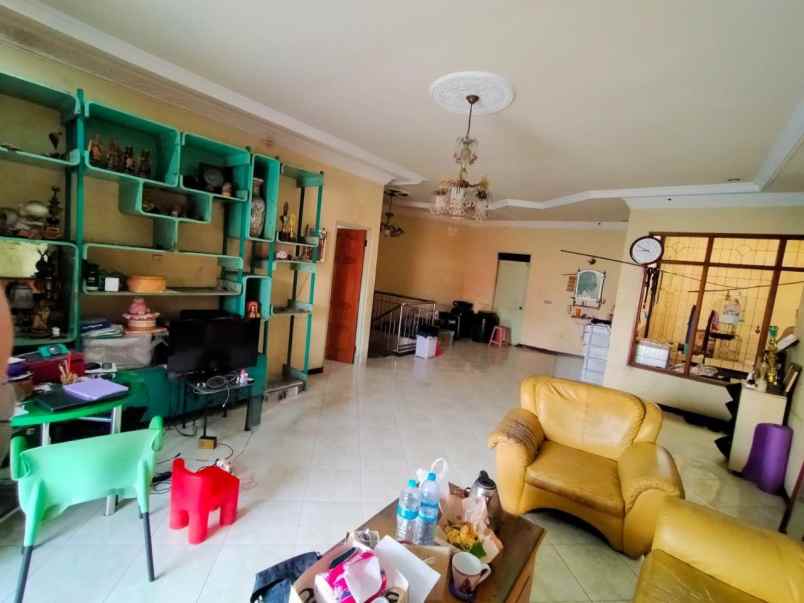 dijual rumah darmo permai selatan